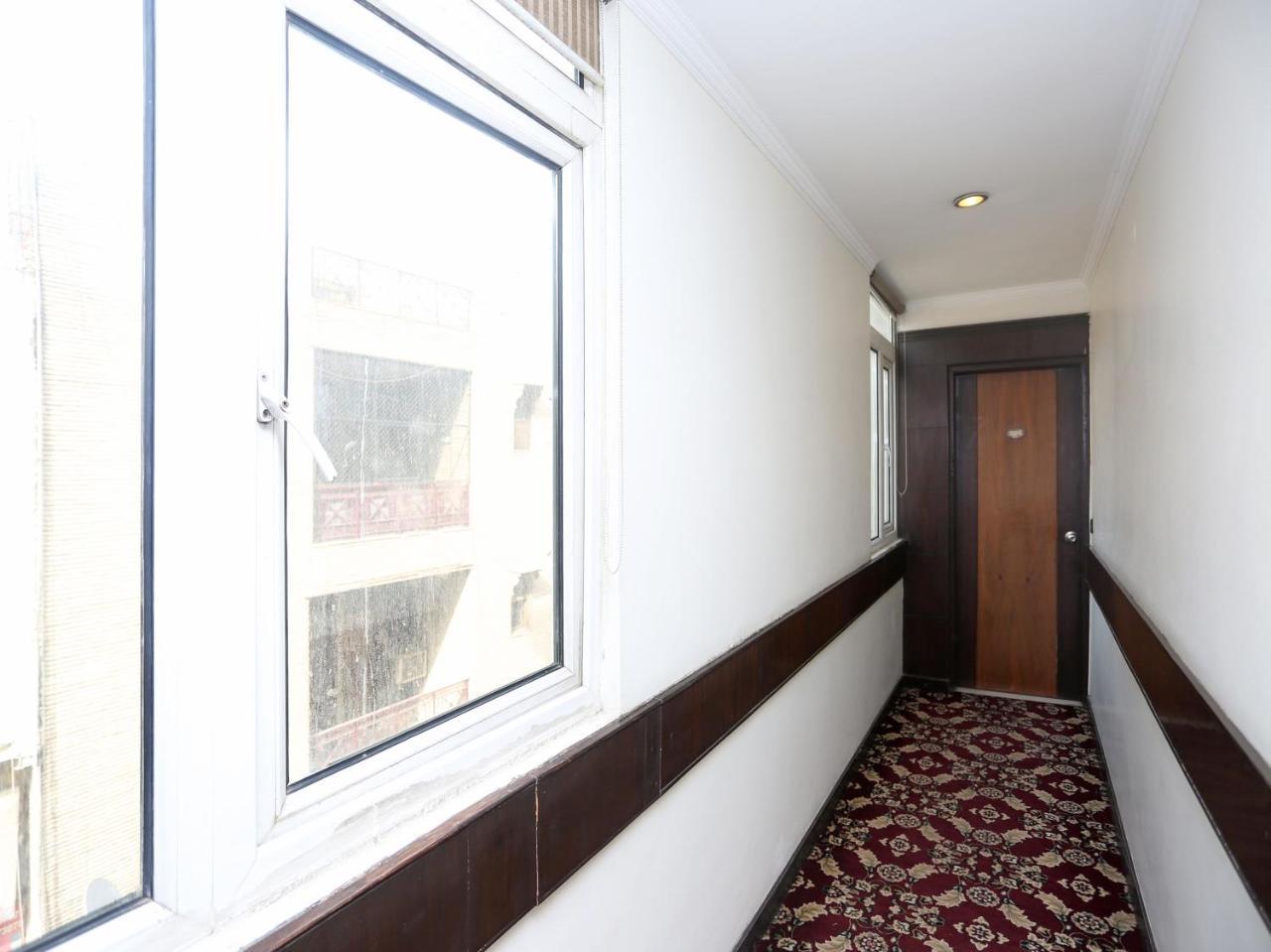 Hotel Clark Heights New Delhi Bagian luar foto