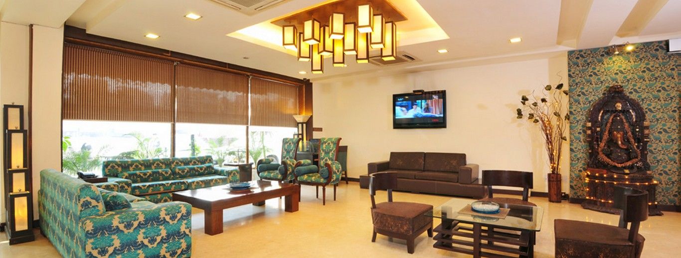 Hotel Clark Heights New Delhi Bagian luar foto